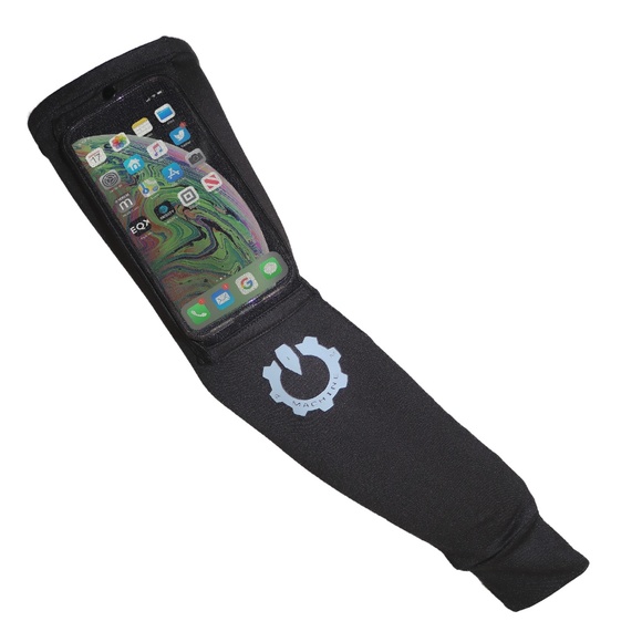 WOMEN'S SPORTS ARM SLEEVE THAT HOLDS YOUR PHONE - Picture 1 of 8